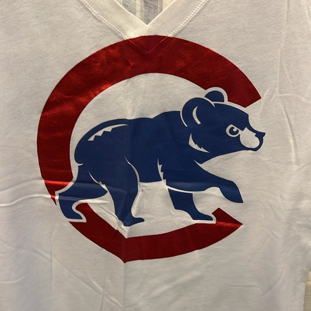 Pink Chicago cubs tee - Picture 2 of 4
